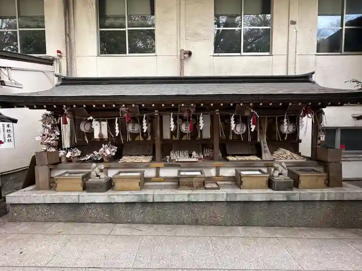 子安神社の末社・摂社