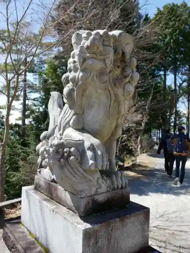 八雲神社の狛犬