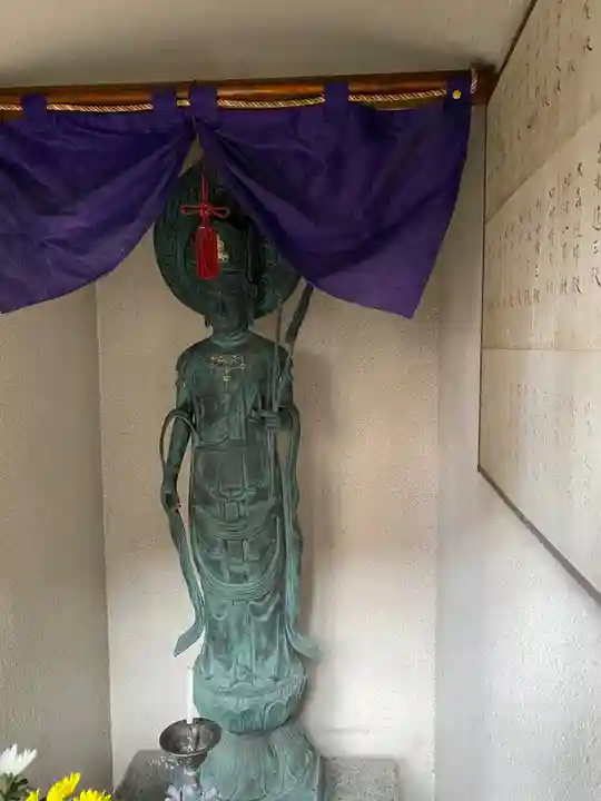 横田神社の仏像