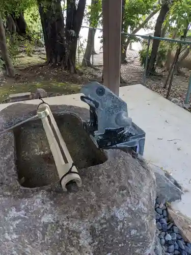 両社宮神社（宮町）の手水舎