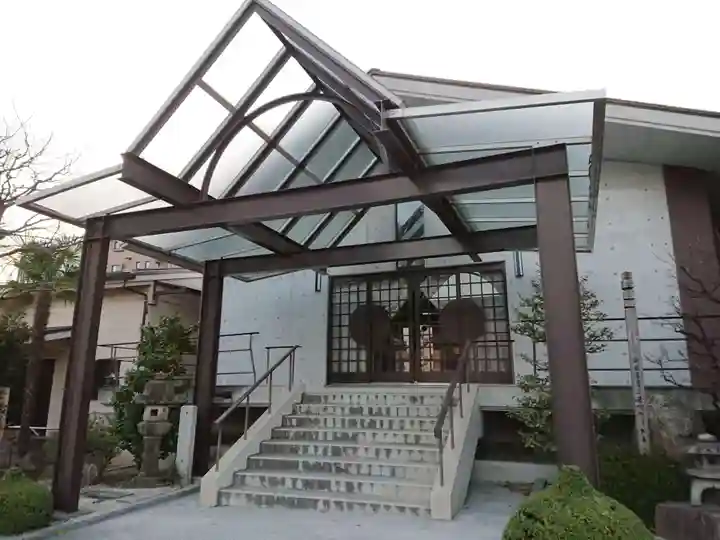 西岸寺の本殿・本堂