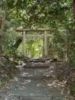 井頭神社の{uncategorized: "未分類", other: "その他", undefined: "問題あり", building: "その他建物", grave: "お墓", sacred_gate: "鳥居", guardian: "狛犬", statue: "像", buddha: "仏像", history: "歴史", nature: "自然", garden: "庭園", animal: "動物", pagoda: "塔", temizu: "手水舎", mountain_gate: "山門・神門", sanctuary: "本殿・本堂", subordinate: "末社・摂社", art: "芸術", scenery: "景色", jizo: "地蔵", ema: "絵馬", goshuin: "御朱印", omikuji: "おみくじ", items: "授与品その他", amulet: "お守り", goshuincho: "御朱印帳", eats: "食事", festival: "お祭り", votive_dance: "神楽", shichigosan: "七五三参", wedding: "結婚式", experience: "体験その他", initially: "初詣", around: "周辺", anti_infection: "感染症対策"}