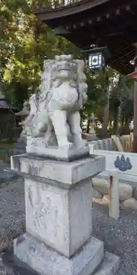 青塚社（北方町）の狛犬