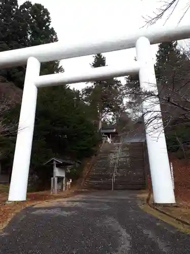 土津神社｜こどもと出世の神さまの鳥居