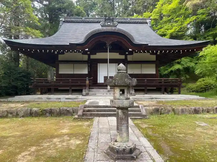 弘川寺の{uncategorized: "未分類", other: "その他", undefined: "問題あり", building: "その他建物", grave: "お墓", sacred_gate: "鳥居", guardian: "狛犬", statue: "像", buddha: "仏像", history: "歴史", nature: "自然", garden: "庭園", animal: "動物", pagoda: "塔", temizu: "手水舎", mountain_gate: "山門・神門", sanctuary: "本殿・本堂", subordinate: "末社・摂社", art: "芸術", scenery: "景色", jizo: "地蔵", ema: "絵馬", goshuin: "御朱印", omikuji: "おみくじ", items: "授与品その他", amulet: "お守り", goshuincho: "御朱印帳", eats: "食事", festival: "お祭り", votive_dance: "神楽", shichigosan: "七五三参", wedding: "結婚式", experience: "体験その他", initially: "初詣", around: "周辺", anti_infection: "感染症対策"}