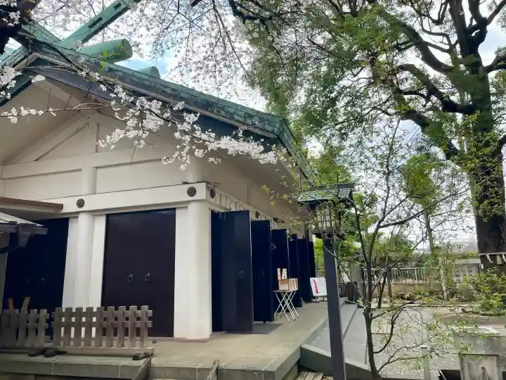 駒込天祖神社の{uncategorized: "未分類", other: "その他", undefined: "問題あり", building: "その他建物", grave: "お墓", sacred_gate: "鳥居", guardian: "狛犬", statue: "像", buddha: "仏像", history: "歴史", nature: "自然", garden: "庭園", animal: "動物", pagoda: "塔", temizu: "手水舎", mountain_gate: "山門・神門", sanctuary: "本殿・本堂", subordinate: "末社・摂社", art: "芸術", scenery: "景色", jizo: "地蔵", ema: "絵馬", goshuin: "御朱印", omikuji: "おみくじ", items: "授与品その他", amulet: "お守り", goshuincho: "御朱印帳", eats: "食事", festival: "お祭り", votive_dance: "神楽", shichigosan: "七五三参", wedding: "結婚式", experience: "体験その他", initially: "初詣", around: "周辺", anti_infection: "感染症対策"}