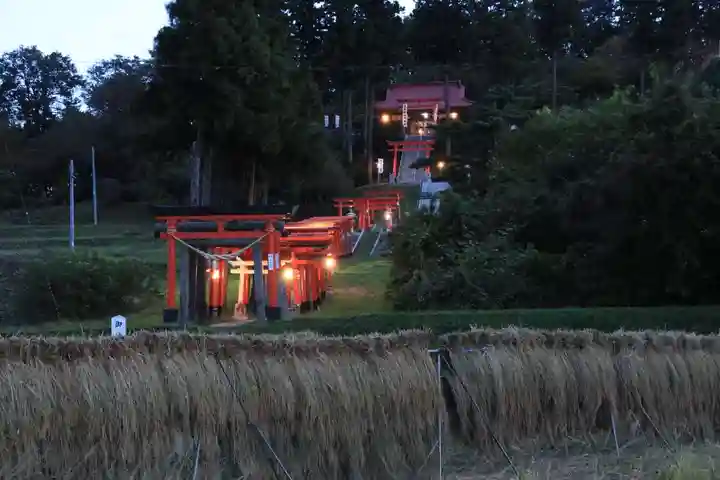 高屋敷稲荷神社の景色