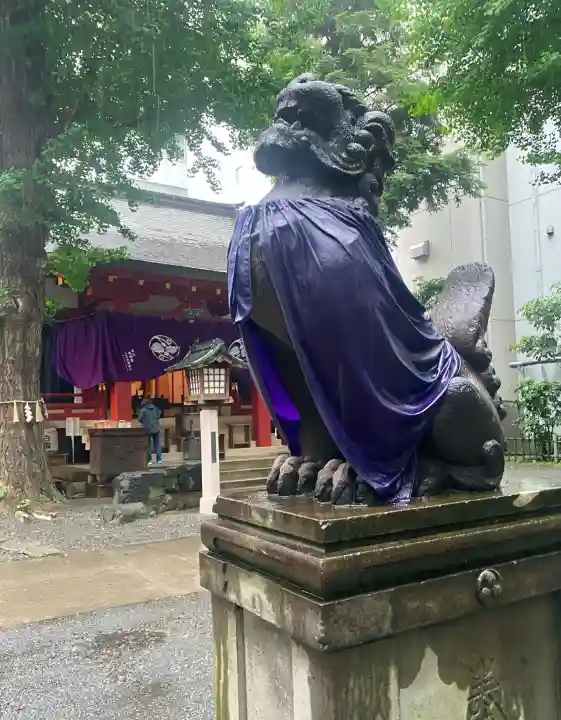 日本橋日枝神社の{uncategorized: "未分類", other: "その他", undefined: "問題あり", building: "その他建物", grave: "お墓", sacred_gate: "鳥居", guardian: "狛犬", statue: "像", buddha: "仏像", history: "歴史", nature: "自然", garden: "庭園", animal: "動物", pagoda: "塔", temizu: "手水舎", mountain_gate: "山門・神門", sanctuary: "本殿・本堂", subordinate: "末社・摂社", art: "芸術", scenery: "景色", jizo: "地蔵", ema: "絵馬", goshuin: "御朱印", omikuji: "おみくじ", items: "授与品その他", amulet: "お守り", goshuincho: "御朱印帳", eats: "食事", festival: "お祭り", votive_dance: "神楽", shichigosan: "七五三参", wedding: "結婚式", experience: "体験その他", initially: "初詣", around: "周辺", anti_infection: "感染症対策"}