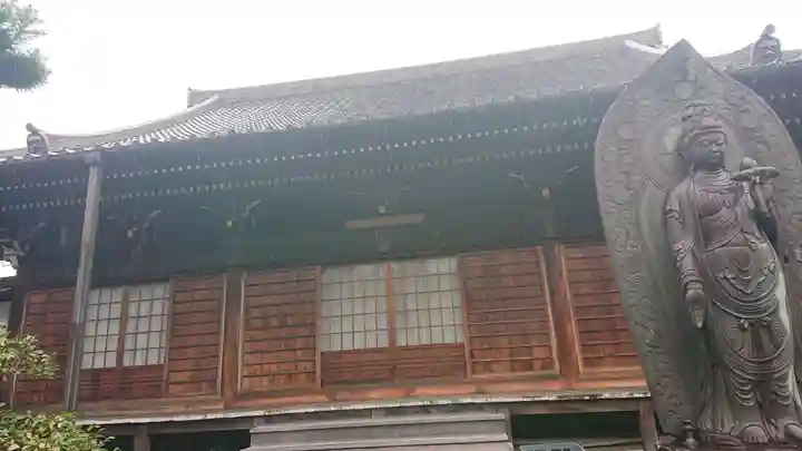 観音寺の本殿・本堂
