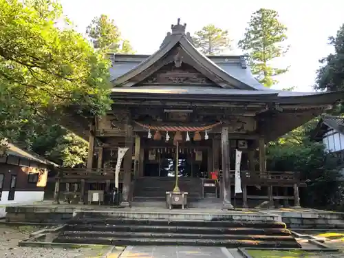 八幡宮の本殿・本堂