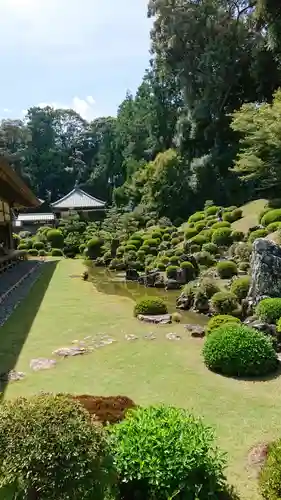 龍潭寺の庭園