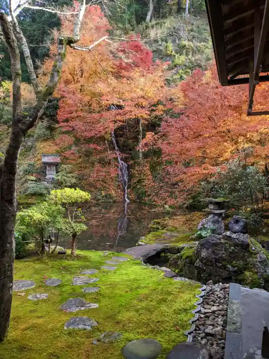 慈恩護国禅寺の庭園