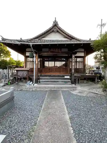 釋尊寺の本殿・本堂