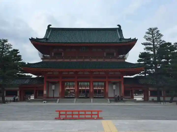平安神宮の山門・神門