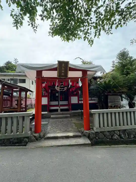 粟島神社の{uncategorized: "未分類", other: "その他", undefined: "問題あり", building: "その他建物", grave: "お墓", sacred_gate: "鳥居", guardian: "狛犬", statue: "像", buddha: "仏像", history: "歴史", nature: "自然", garden: "庭園", animal: "動物", pagoda: "塔", temizu: "手水舎", mountain_gate: "山門・神門", sanctuary: "本殿・本堂", subordinate: "末社・摂社", art: "芸術", scenery: "景色", jizo: "地蔵", ema: "絵馬", goshuin: "御朱印", omikuji: "おみくじ", items: "授与品その他", amulet: "お守り", goshuincho: "御朱印帳", eats: "食事", festival: "お祭り", votive_dance: "神楽", shichigosan: "七五三参", wedding: "結婚式", experience: "体験その他", initially: "初詣", around: "周辺", anti_infection: "感染症対策"}