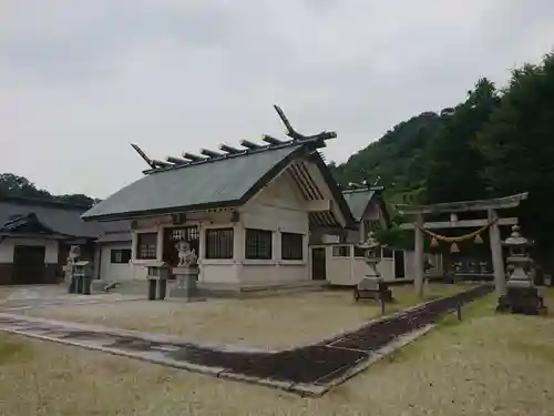 白髭神社の本殿・本堂
