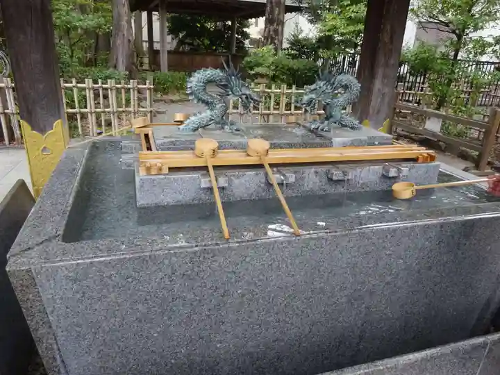 大國魂神社の手水舎