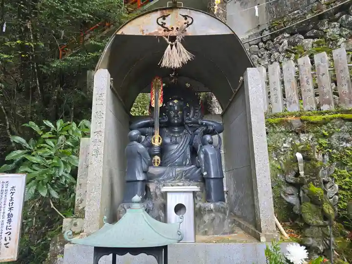 大本山七宝瀧寺(大阪府)