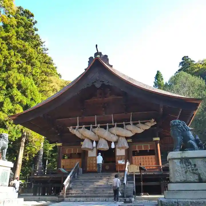 諏訪大社の本殿・本堂