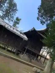 築山神社の本殿