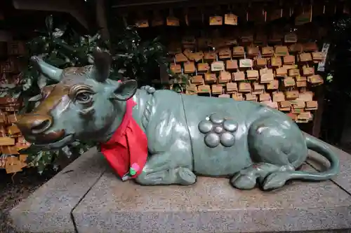 岩槻久伊豆神社の像