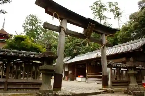 柏原八幡宮の鳥居