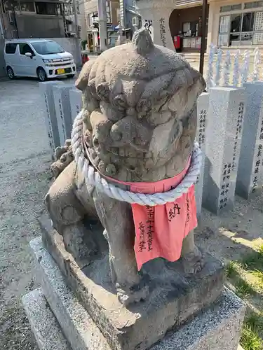 鴉宮の狛犬