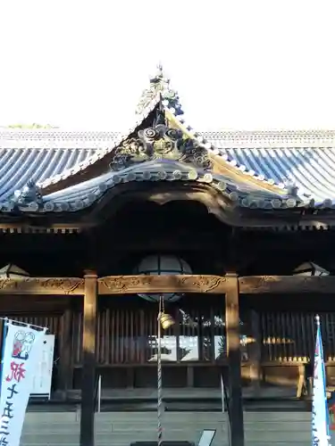 西大寺の本殿・本堂