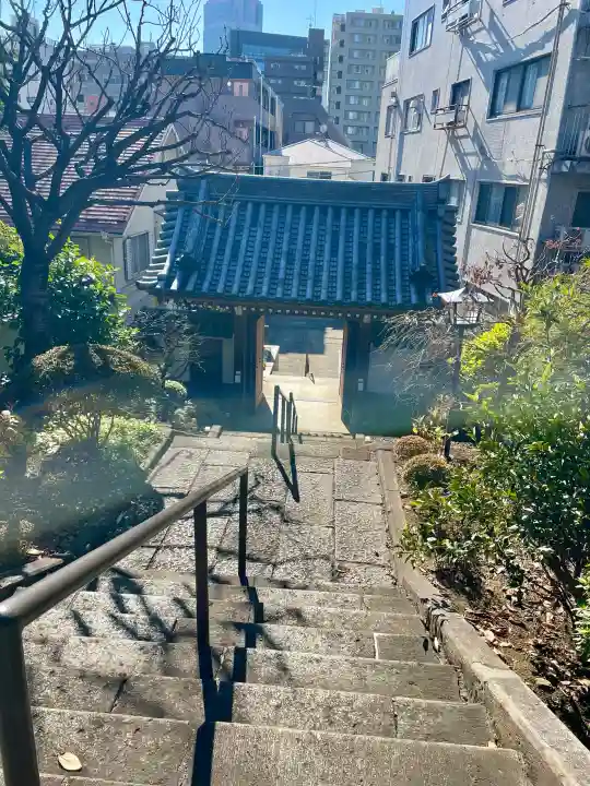 法雲寺の{uncategorized: "未分類", other: "その他", undefined: "問題あり", building: "その他建物", grave: "お墓", sacred_gate: "鳥居", guardian: "狛犬", statue: "像", buddha: "仏像", history: "歴史", nature: "自然", garden: "庭園", animal: "動物", pagoda: "塔", temizu: "手水舎", mountain_gate: "山門・神門", sanctuary: "本殿・本堂", subordinate: "末社・摂社", art: "芸術", scenery: "景色", jizo: "地蔵", ema: "絵馬", goshuin: "御朱印", omikuji: "おみくじ", items: "授与品その他", amulet: "お守り", goshuincho: "御朱印帳", eats: "食事", festival: "お祭り", votive_dance: "神楽", shichigosan: "七五三参", wedding: "結婚式", experience: "体験その他", initially: "初詣", around: "周辺", anti_infection: "感染症対策"}