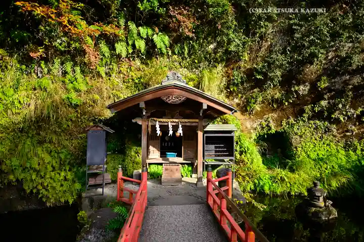 銭洗弁財天宇賀福神社(神奈川県)