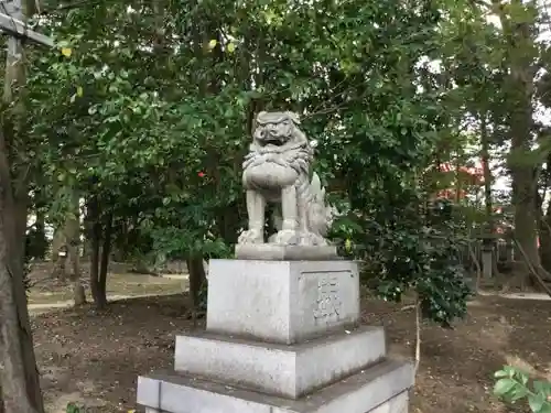 漆部神社の狛犬