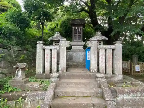 敷島神社の末社