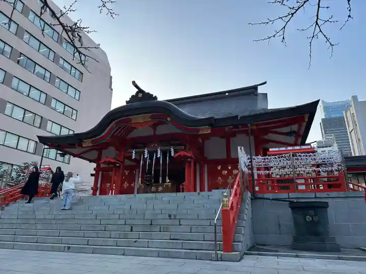 花園神社の本殿・本堂