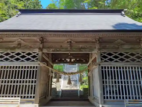 儛草神社の山門・神門