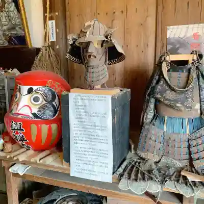 興禅寺の{uncategorized: "未分類", other: "その他", undefined: "問題あり", building: "その他建物", grave: "お墓", sacred_gate: "鳥居", guardian: "狛犬", statue: "像", buddha: "仏像", history: "歴史", nature: "自然", garden: "庭園", animal: "動物", pagoda: "塔", temizu: "手水舎", mountain_gate: "山門・神門", sanctuary: "本殿・本堂", subordinate: "末社・摂社", art: "芸術", scenery: "景色", jizo: "地蔵", ema: "絵馬", goshuin: "御朱印", omikuji: "おみくじ", items: "授与品その他", amulet: "お守り", goshuincho: "御朱印帳", eats: "食事", festival: "お祭り", votive_dance: "神楽", shichigosan: "七五三参", wedding: "結婚式", experience: "体験その他", initially: "初詣", around: "周辺", anti_infection: "感染症対策"}