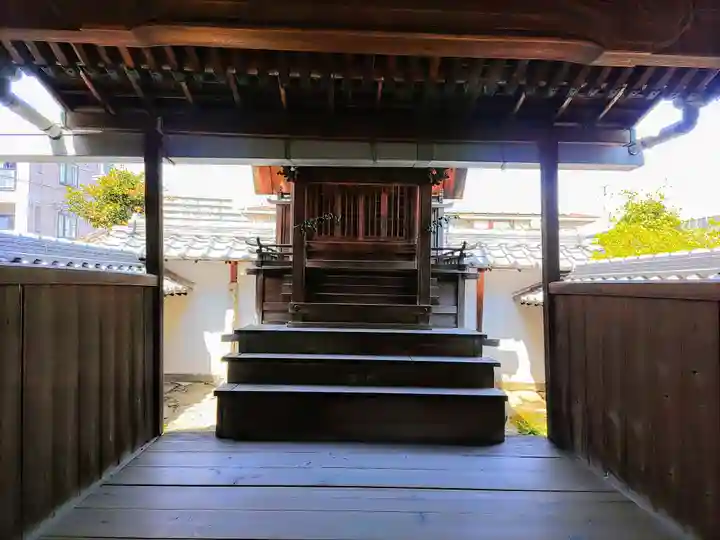 神明社の本殿・本堂
