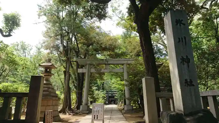 赤坂氷川神社の鳥居