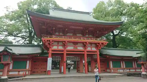 武蔵一宮氷川神社の山門・神門