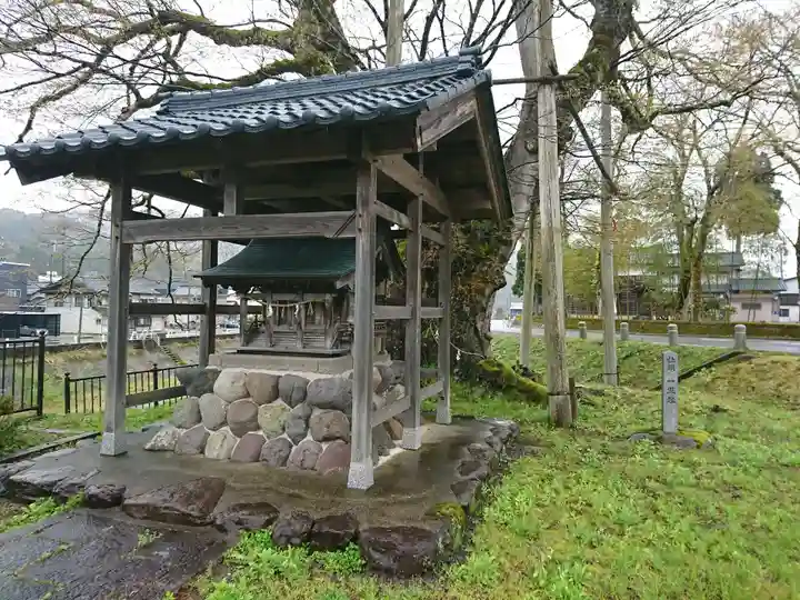 須波阿湏疑神社のその他建物