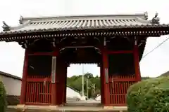 神積寺の山門