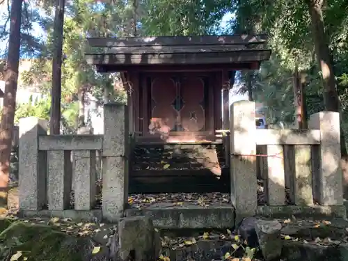 神明社（落合町）の末社・摂社
