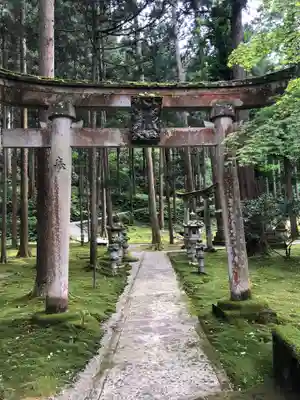日用神社の鳥居