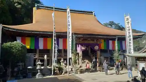 青岸渡寺の本殿・本堂