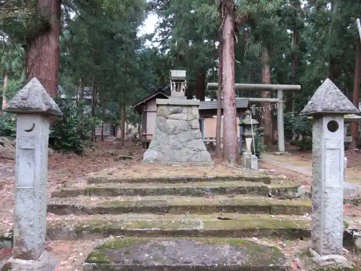 賀茂神社(新潟県)