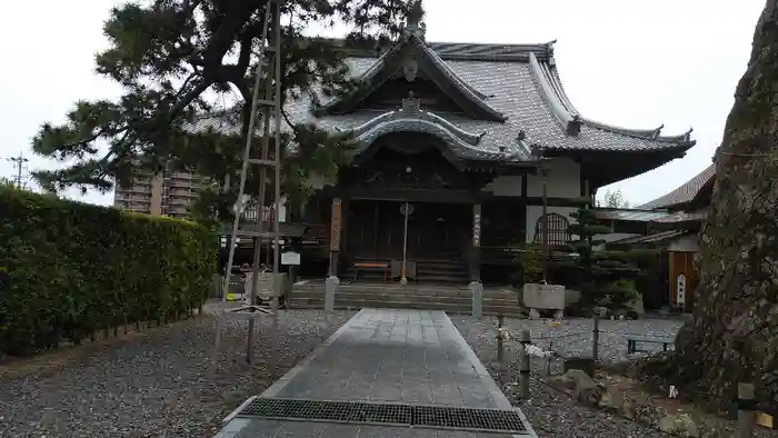 大慶寺の本殿