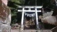 諏訪神社の鳥居