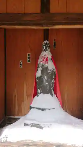 西新井大師総持寺の地蔵