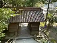 天津神社の山門・神門