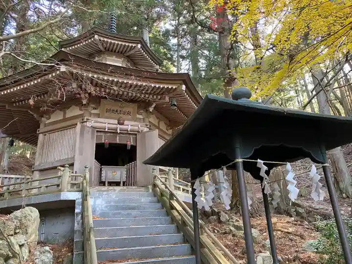 金華山黄金山神社(宮城県)