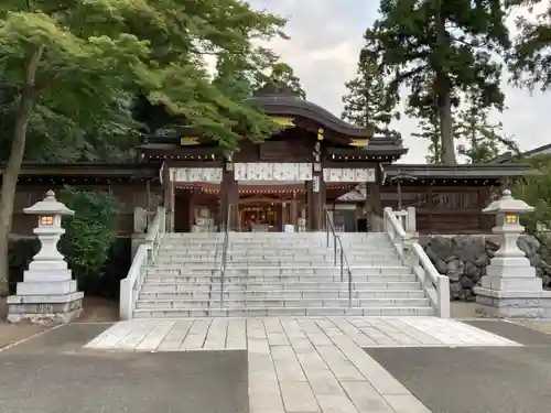 高麗神社の山門・神門